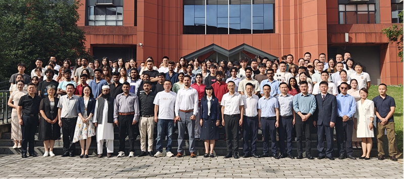 與會嘉賓合影留念。貴州大學茶學院供圖