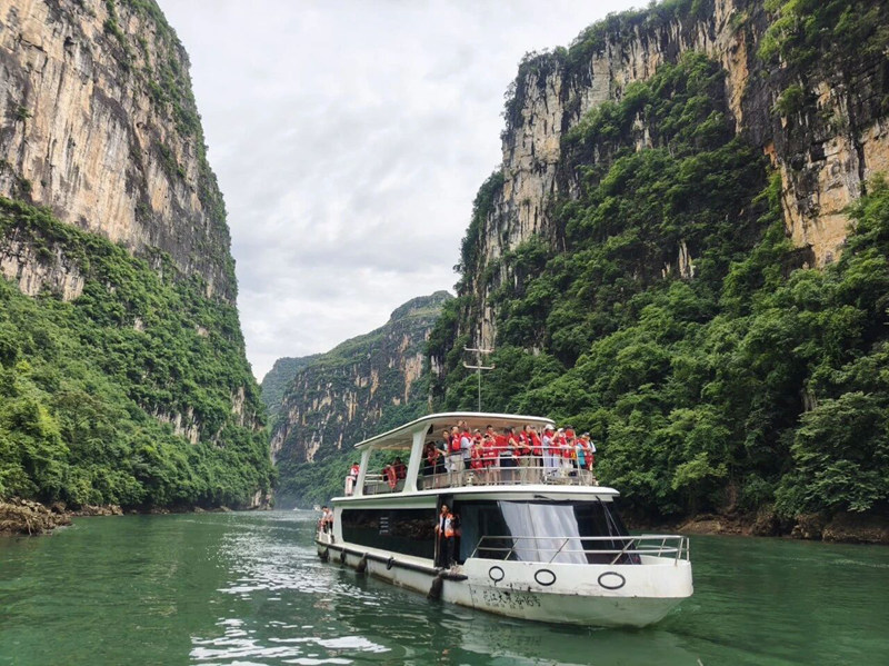 圖為花江大峽谷景區一角。