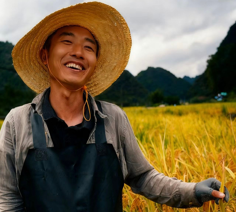 曾濤露出欣慰的笑容。