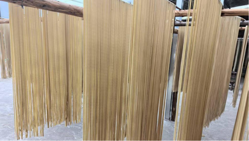 農戶麥子面晾曬現場。黃信忠攝