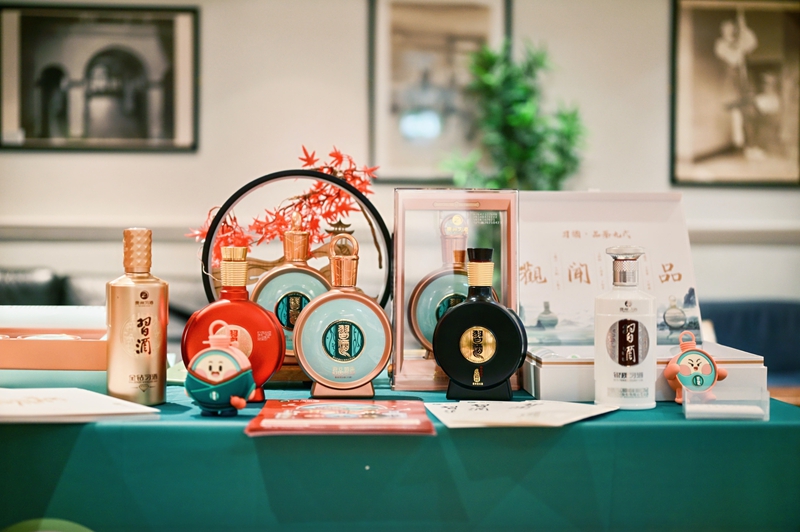 貴州習(xí)酒亮相中歐藝術(shù)交流音樂會現(xiàn)場。 楊浩鵬攝