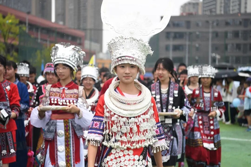 9月29日，貴陽市第十八中學第四十五屆體育藝術節開幕式入場式現場。