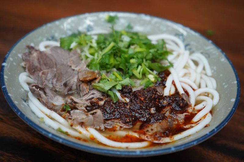 金沙羊肉粉。黃源匯攝