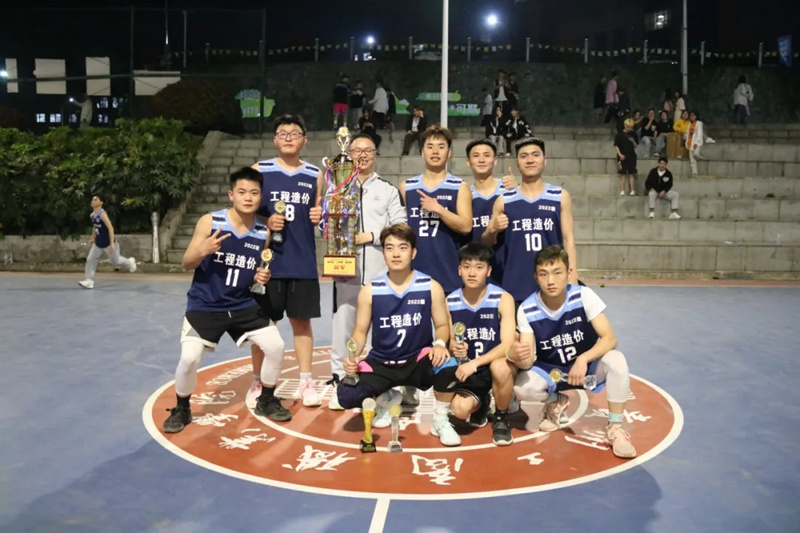 縣BA上的“46分先生”，校園里的追夢者。