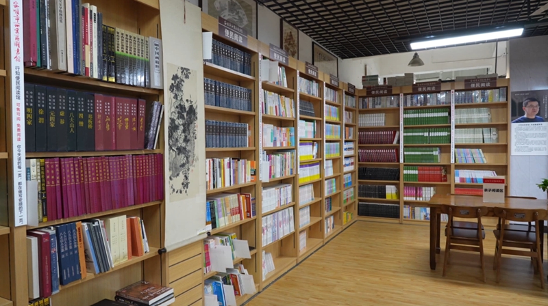 西秀區:“館店融合”新模式 打造便民閱讀新空間。