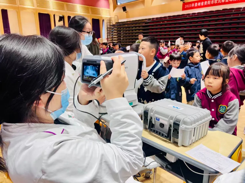 義診現(xiàn)場。