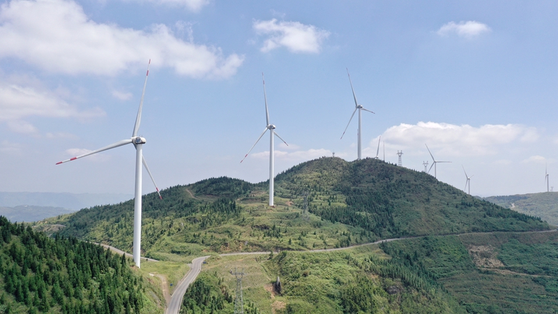 貴州省黔西南州布依族苗族自治州晴隆縣大廠鎮的蘇家屯風力發電場一角。盧關文 攝.jpg