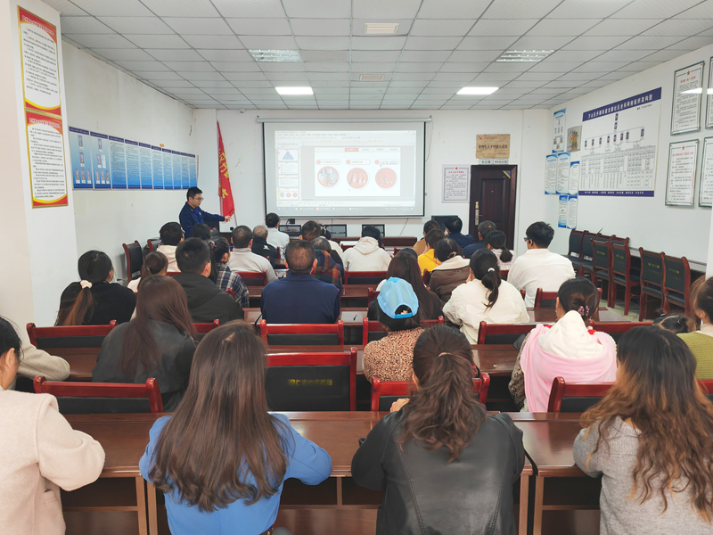 組織社區居民開展防火知識培訓。