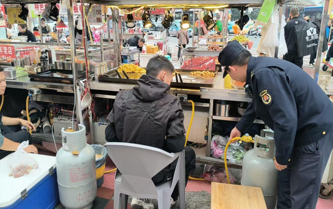 專項(xiàng)行動(dòng)現(xiàn)場(chǎng)。