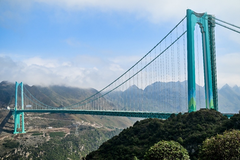 1圖為橫豎都是世界第一高橋--貴州花江峽谷大橋全貌.jpg