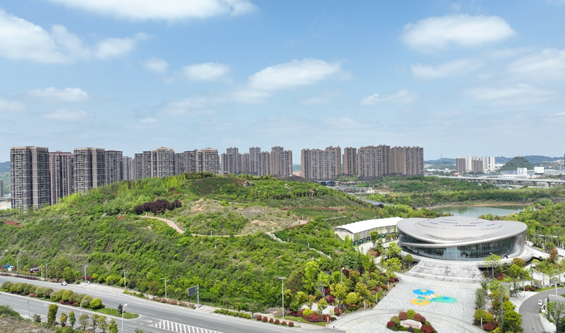 貴陽市體育文化公園。代勝強 攝.jpg