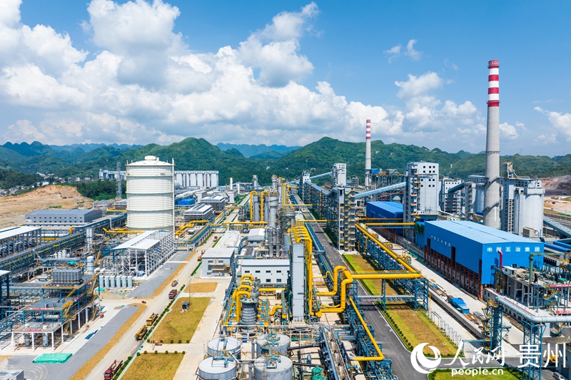 航拍貴州美錦“煤－焦－氫”綜合利用示范項目。人民網記者 涂敏 攝.jpg