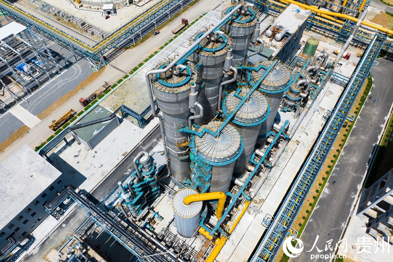 航拍貴州美錦“煤－焦－氫”綜合利用示范項目。人民網記者 涂敏 攝.jpg