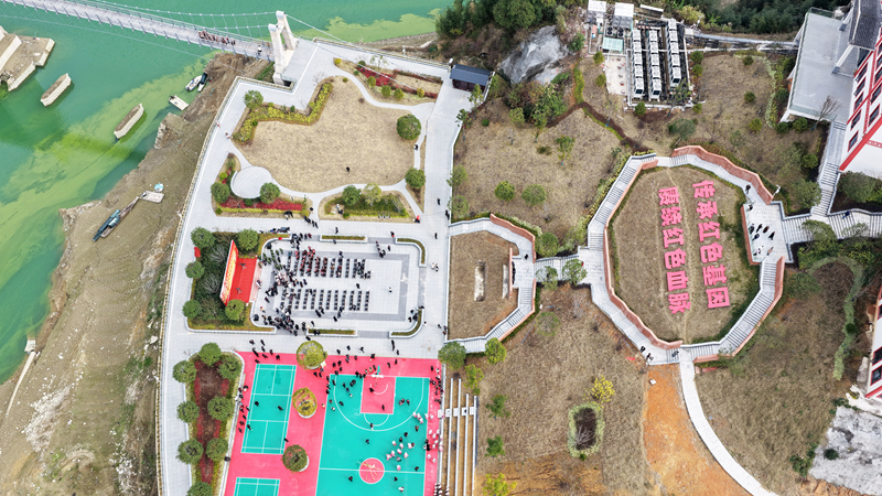 電影《一件毛衣》開機儀式現(xiàn)場。