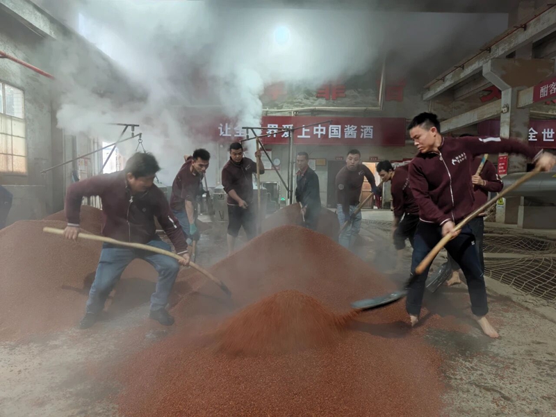 4 圖為圖為釀酒生產車間.jpg