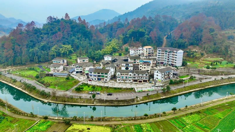 綏陽縣蒲場鎮新場村航拍。李前勇攝