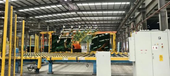 凱榮玻璃有限公司的生產(chǎn)車(chē)間。